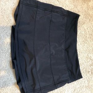 Lululemon pace rival skirt